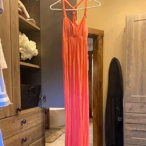 Women’s medium maxi dress coral with straps & pads